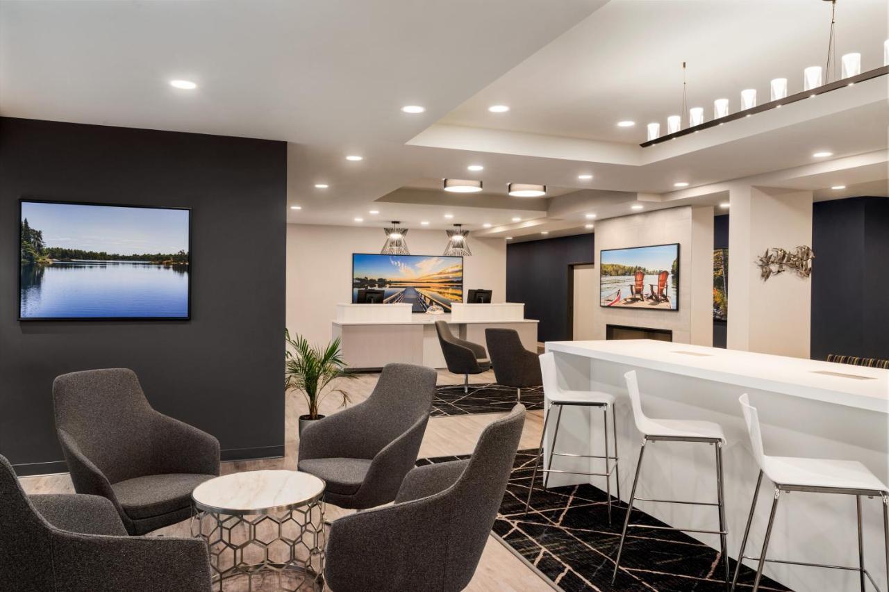 Microtel Inn & Suites By Wyndham Boisbriand Sainte-Therese Exterior photo